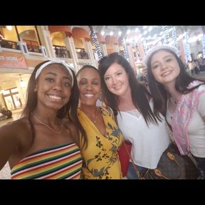 Meet your Posher, Madison